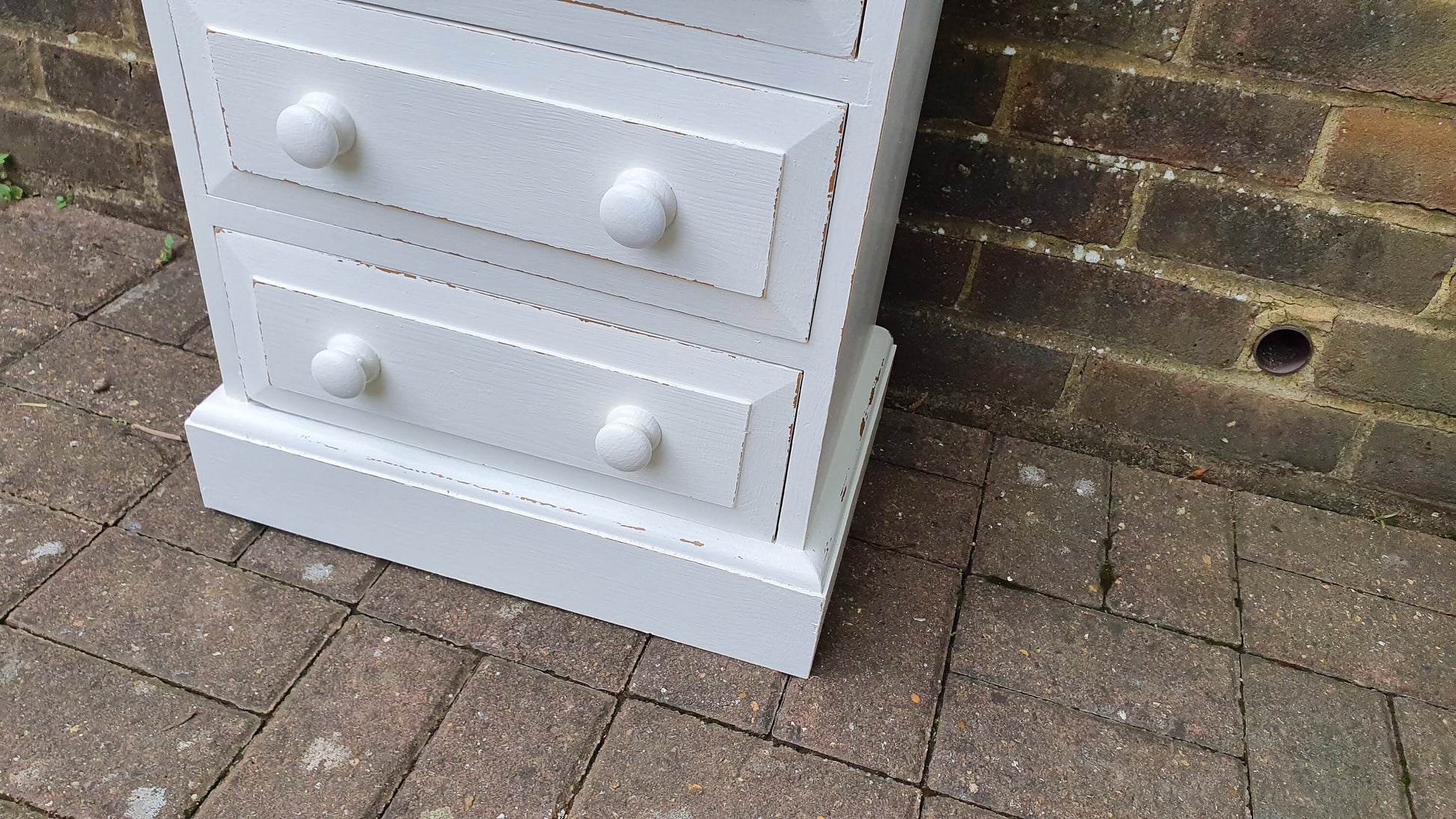 80’s Hand Painted Bedside Chest of Drawers Table Solid Pine in Farrow and Ball Wimborne White and Gold Acrylic Pine Stripped Pine Top