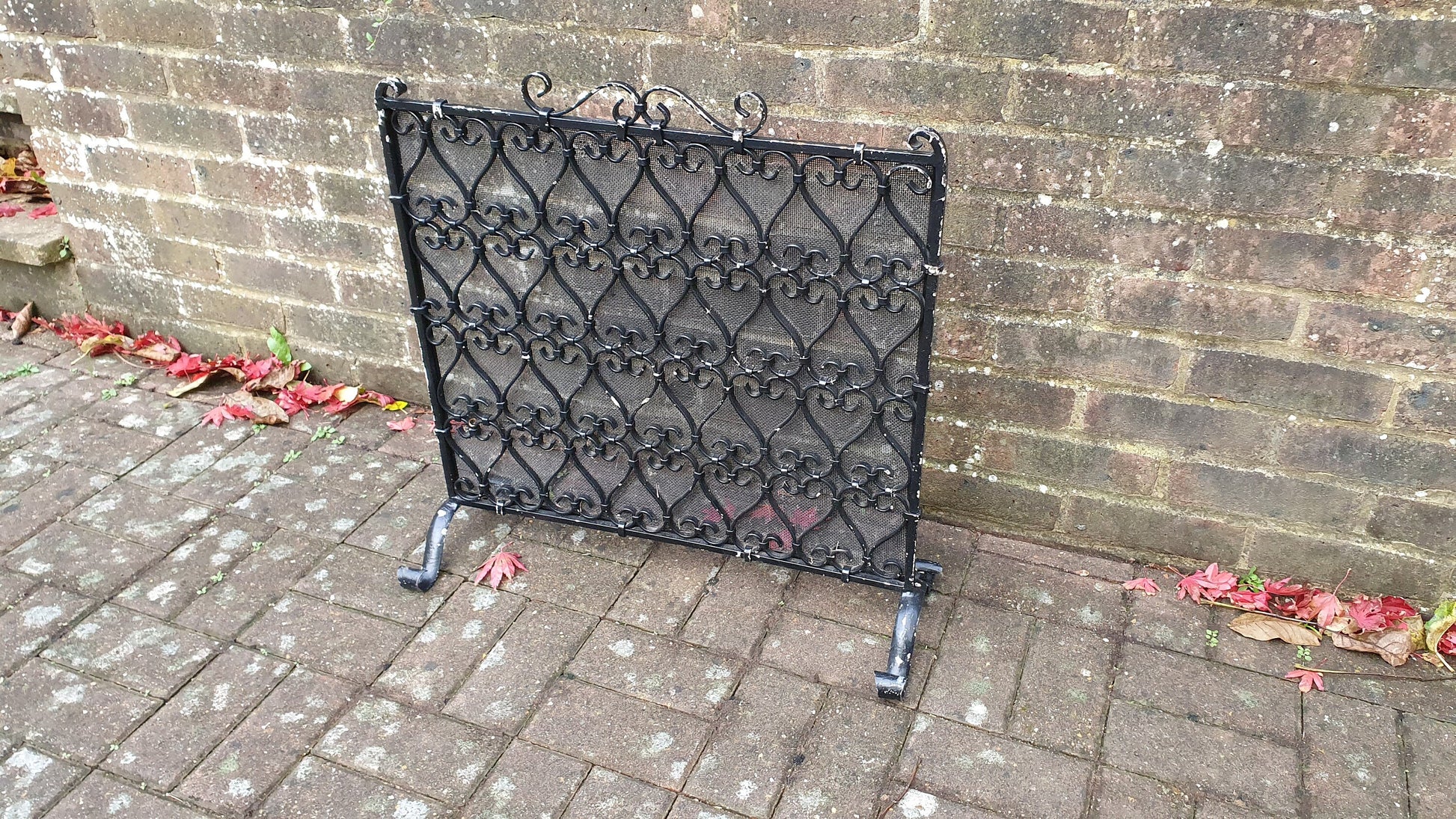 Heavy Solid Vintage Iron Spark Guard Fireplace 1980’s