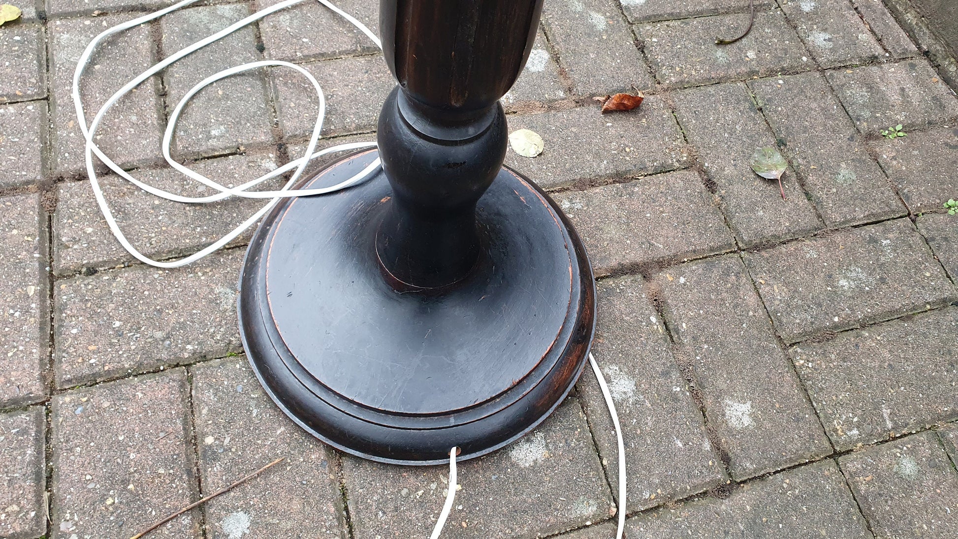 Vintage Wooden Fluted Standard Lamp Working 10 ft Lead