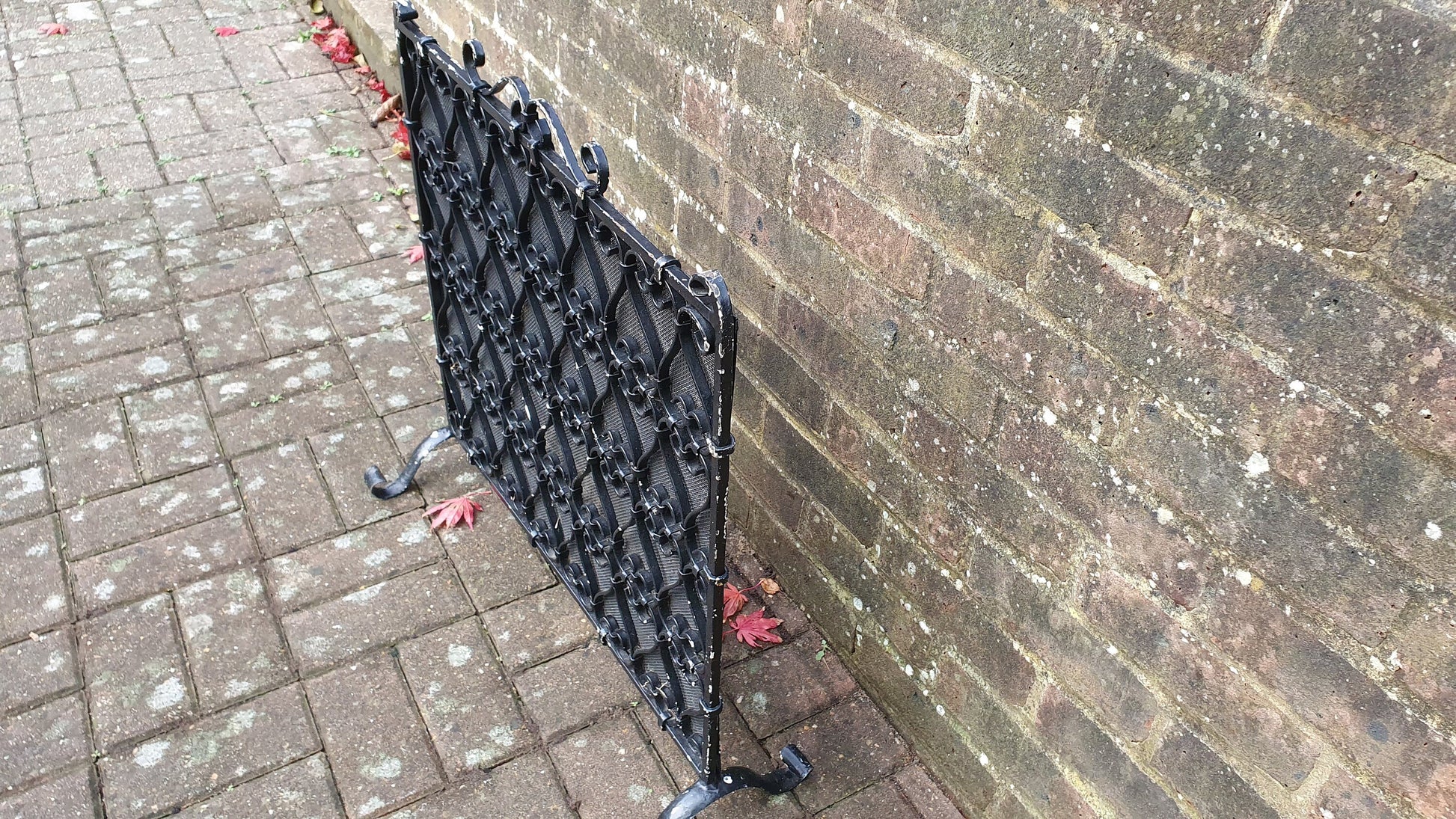 Heavy Solid Vintage Iron Spark Guard Fireplace 1980’s