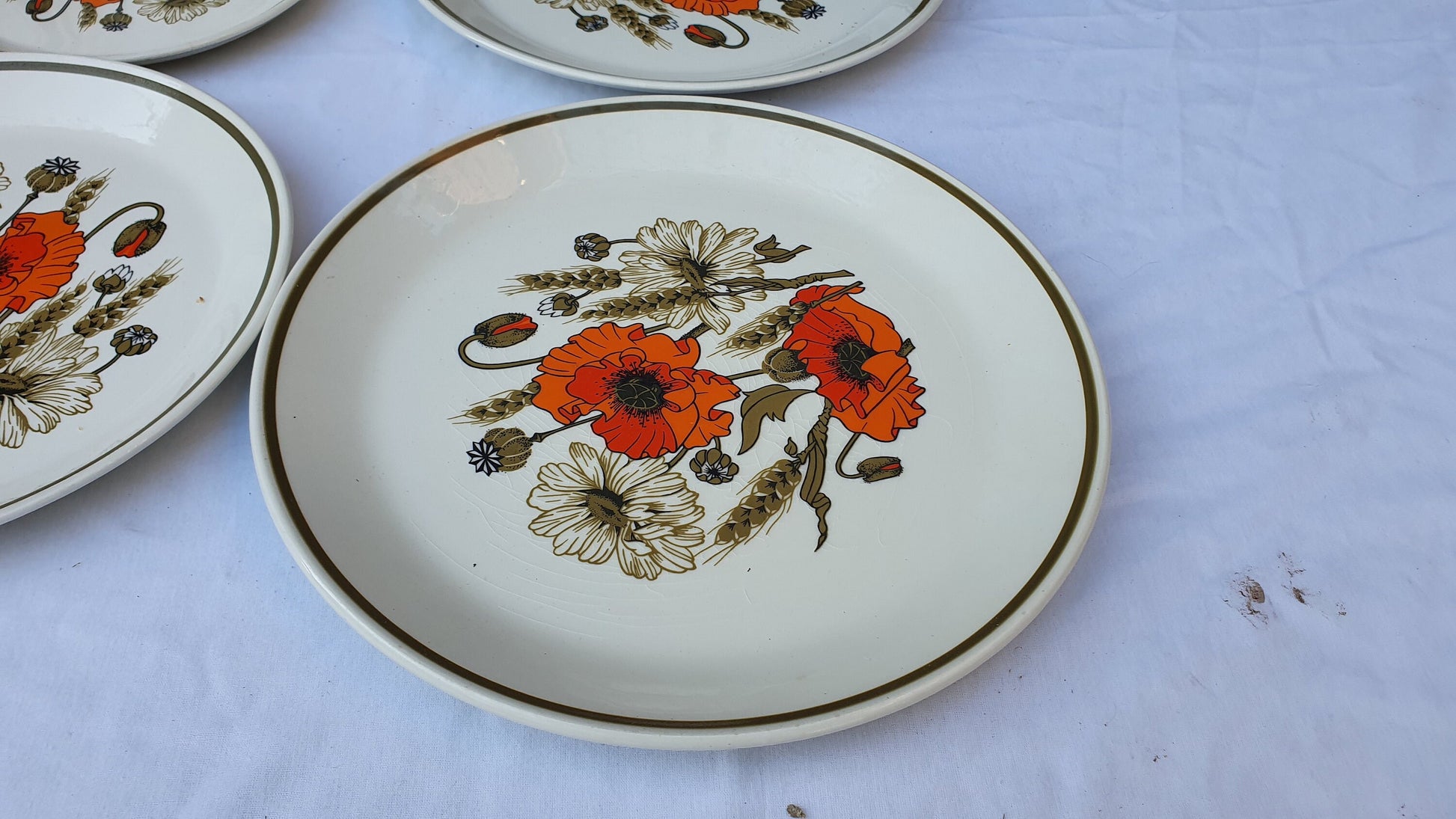 Various Vintage Retro Johnson Brothers Poppies Dinnerware Plates Excellent Condition