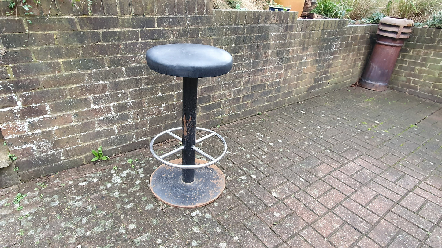 26 kg Vintage 70's Retro Bar Stool Solid Iron Chrome Leatherette Superb Quality and Style