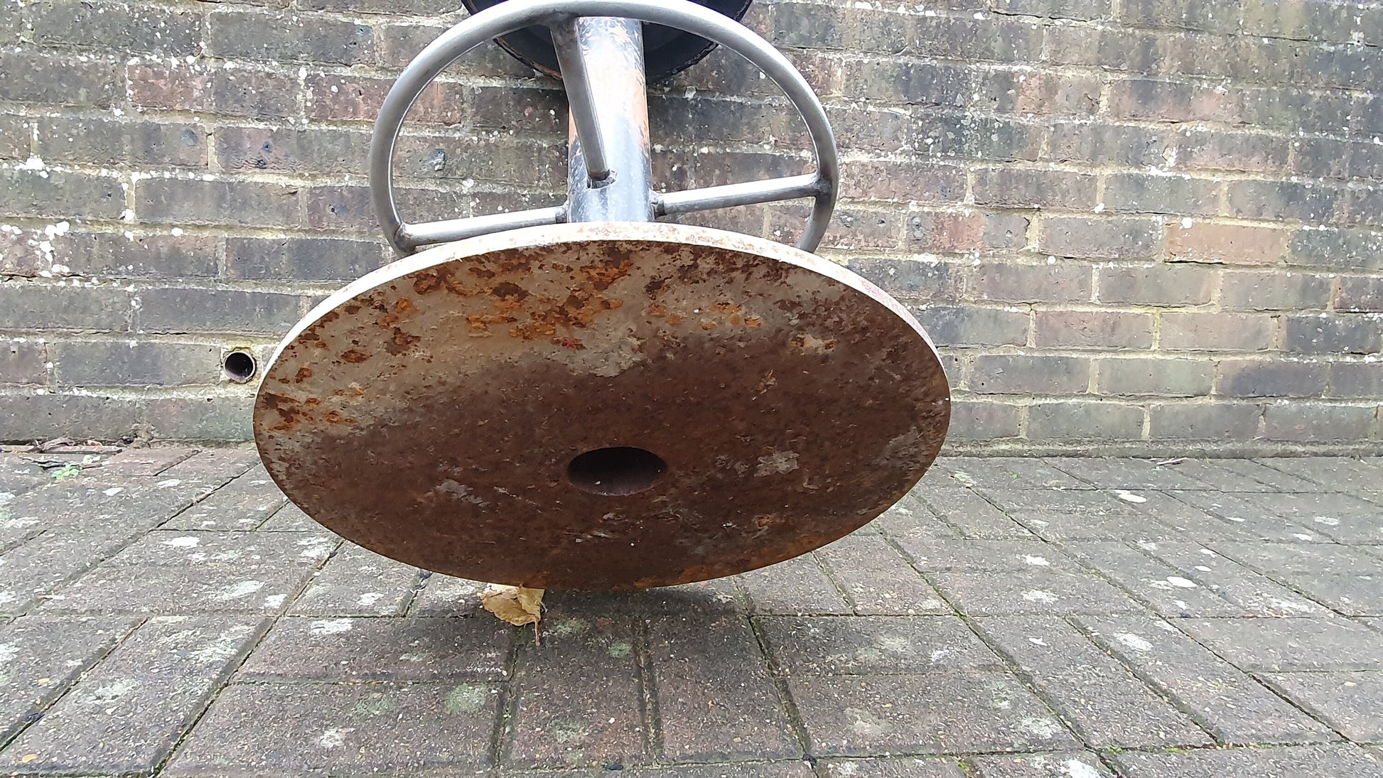 26 kg Vintage 70's Retro Bar Stool Solid Iron Chrome Leatherette Superb Quality and Style