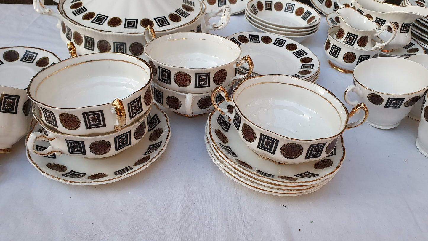 Vintage Dinner Tea Service Lubern Bone China 22 Kt Gold Sunflower
