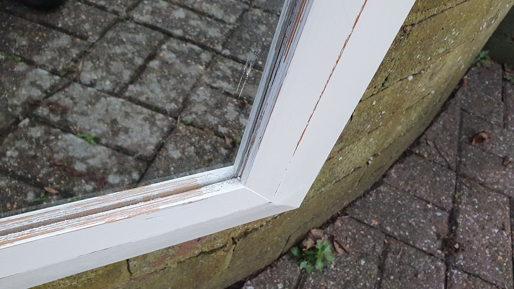 Painted Pine Mirror in Farrow and Ball Wimborne White Estate Eggshell. 76 x 51 cm