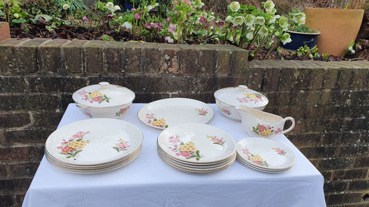 Stunning Vintage Retro Part Floral Dinner Service Meakin ‘Spring Bouquet’