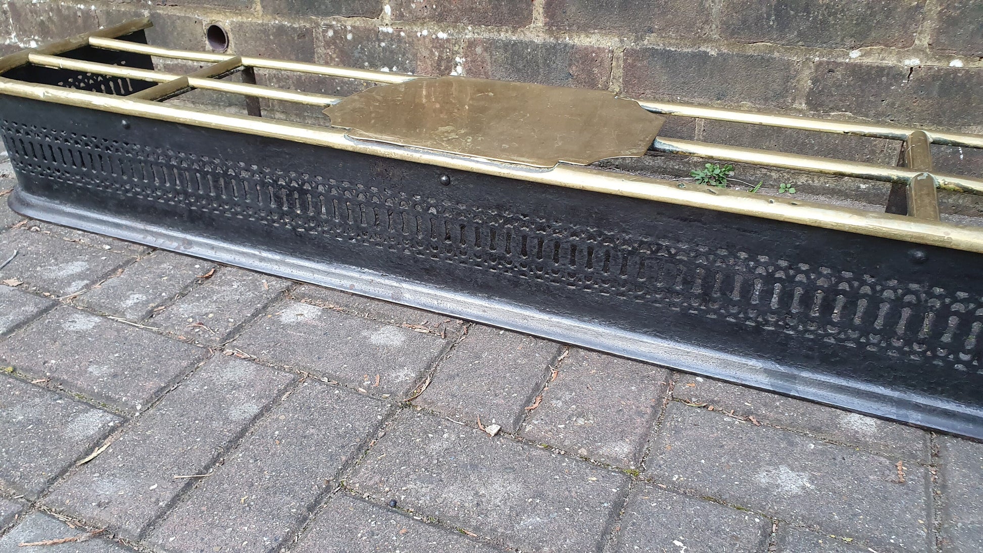 Large Victorian Brass and Iron Fender Fire Curb Fireplace