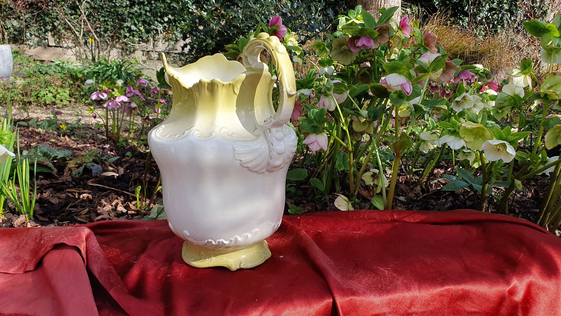 Impressive Green and White Vintage White Ewer Jug From Basin Set Victorian Ceramic Jug