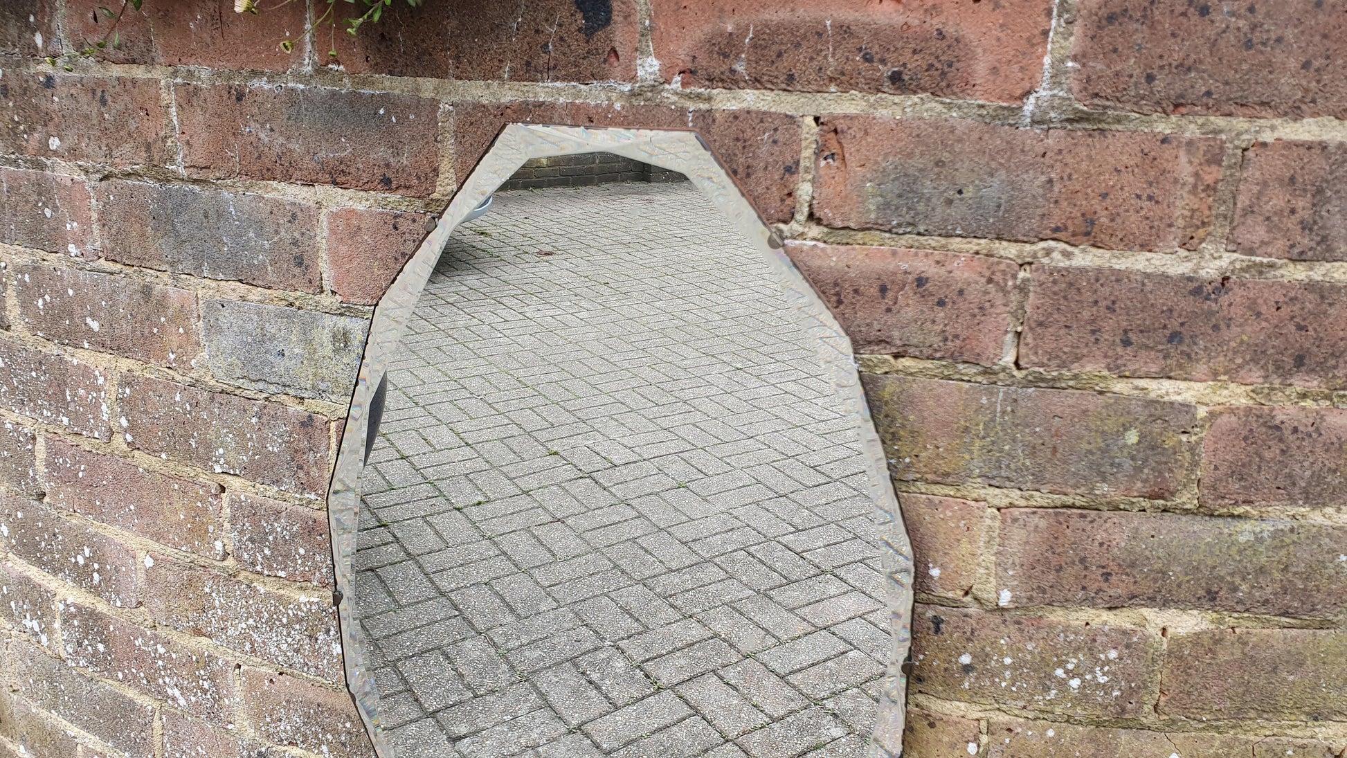Frameless Diamond Effect Large Retro Wall Mirror Bevelled.