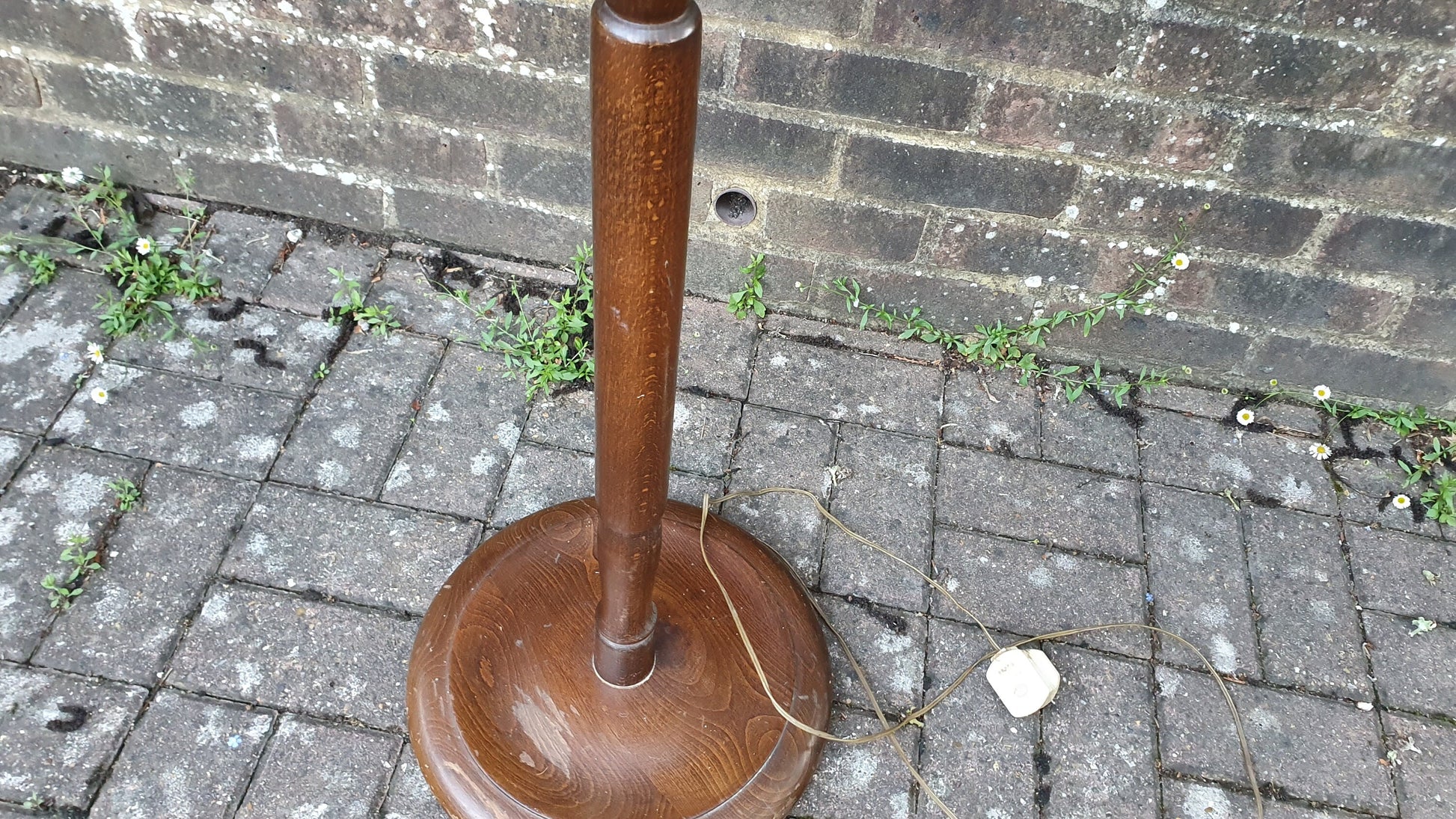 Vintage Stained Oak Effect Turned Standard Lamp.