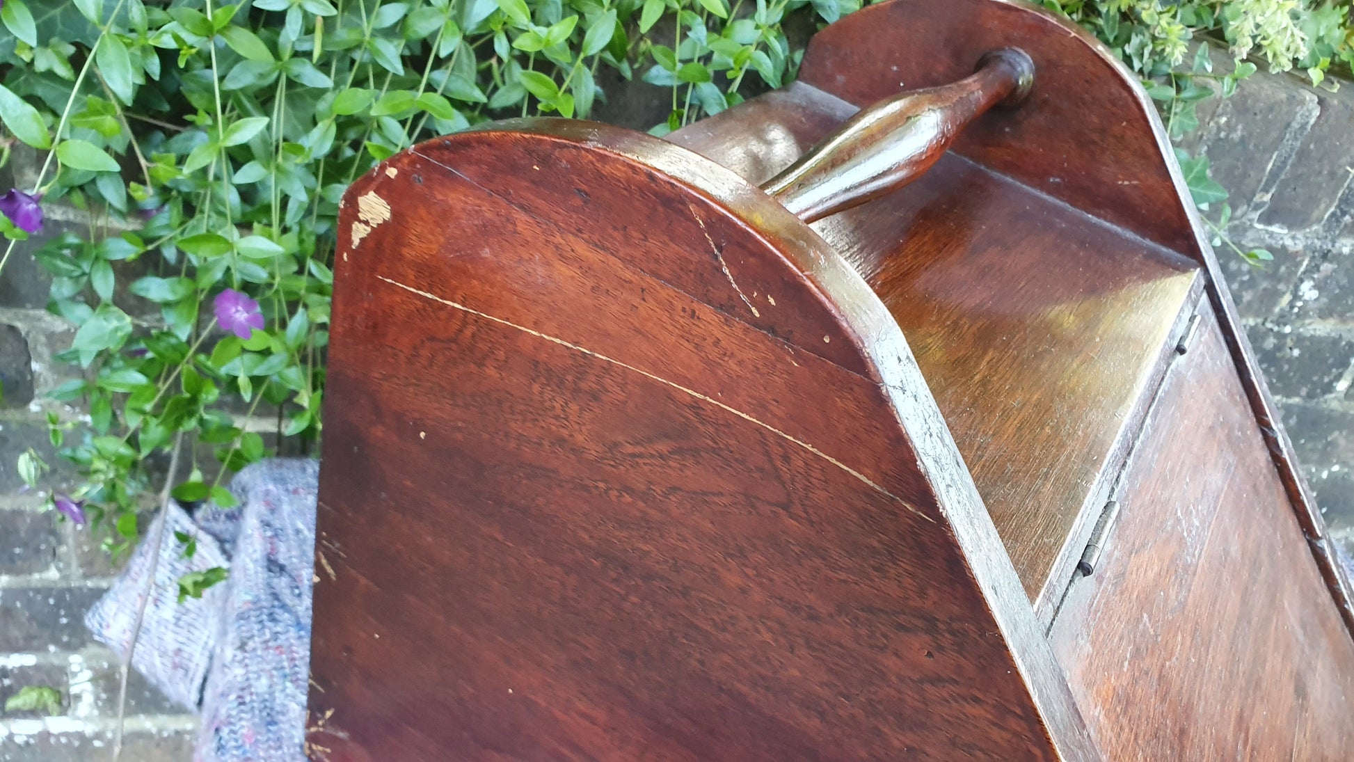 Vintage Mahogany Early 20th Century Coal Scuttle Kindling.