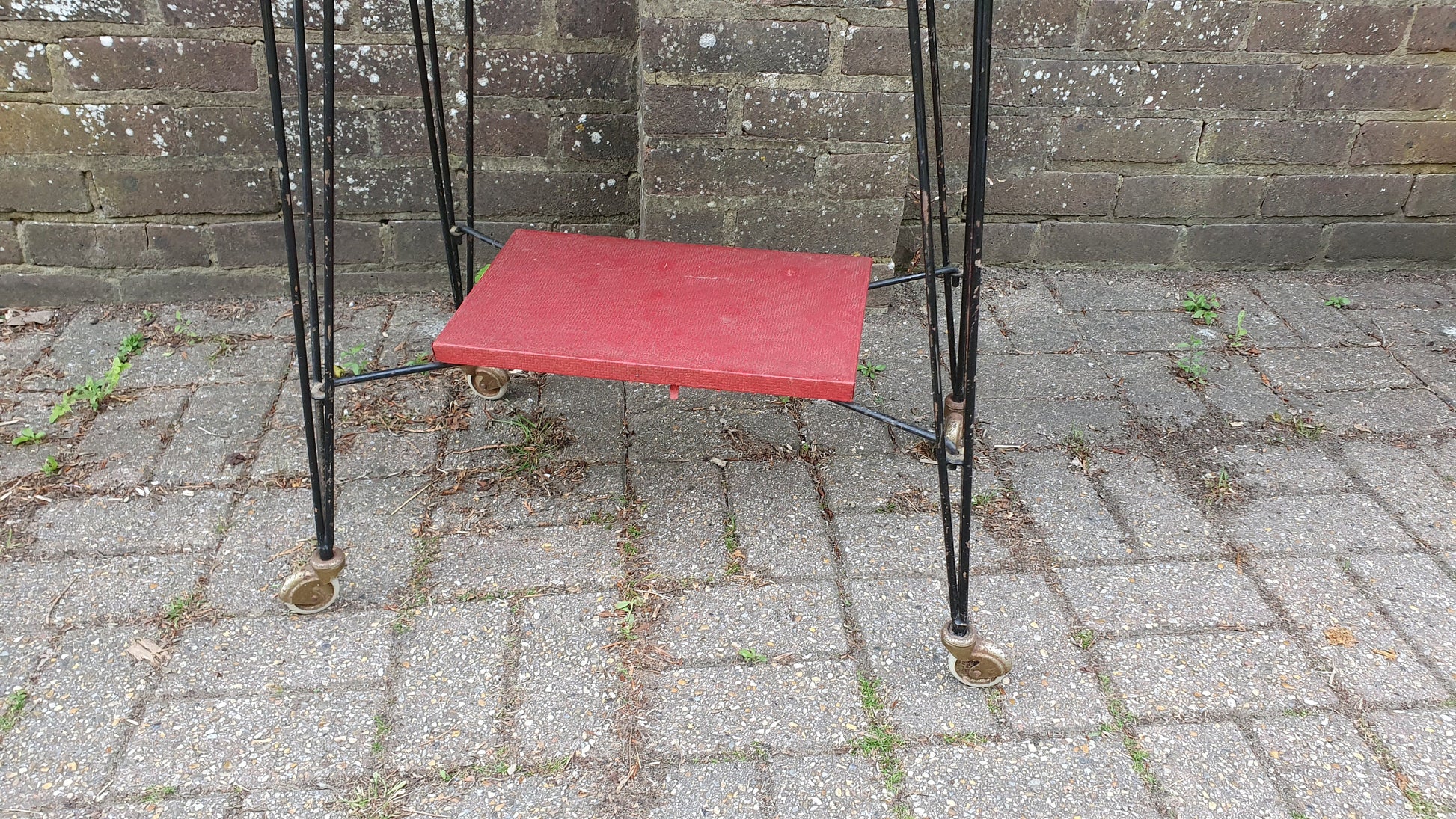 Stunning 1950’s Retro Red and Black Side Occasional Table.