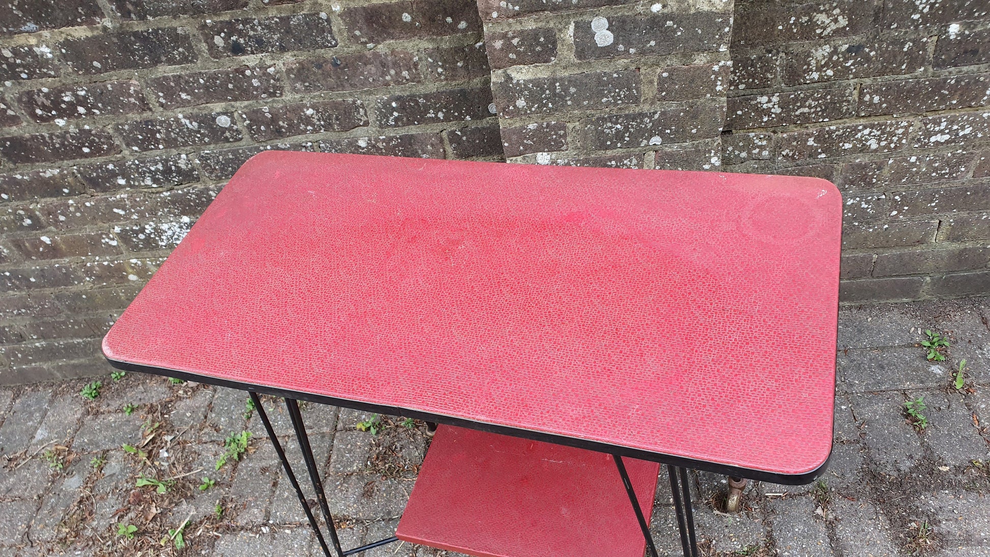 Stunning 1950’s Retro Red and Black Side Occasional Table.