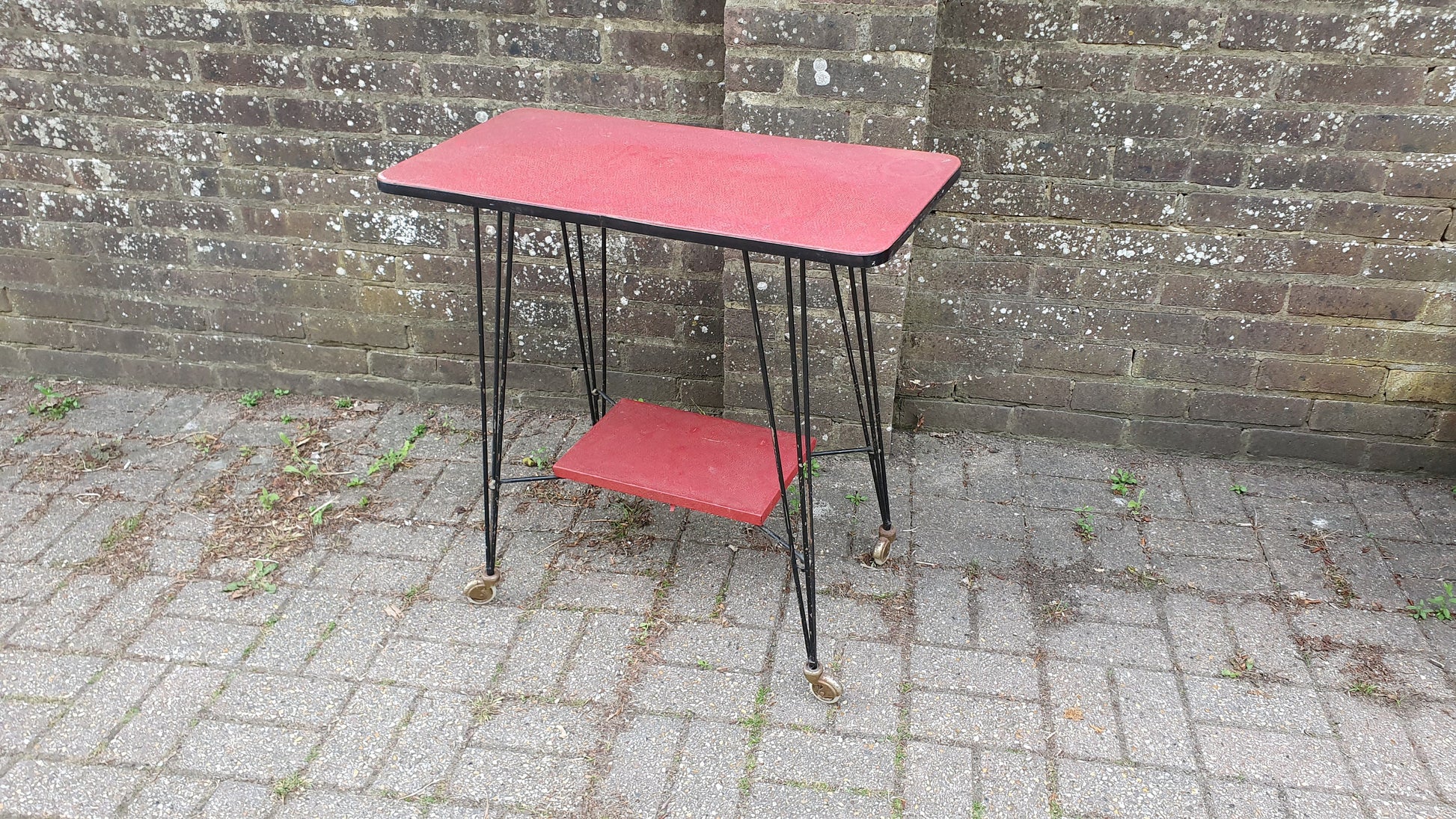 Stunning 1950’s Retro Red and Black Side Occasional Table.