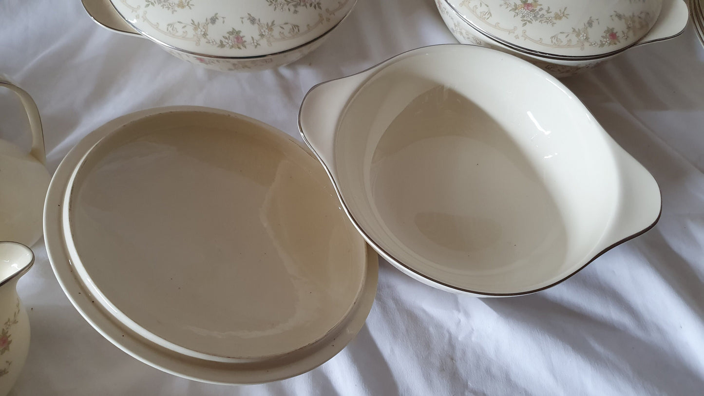 Top Quality Royal Doulton Diana Part Dinner Service. C1981 Retro