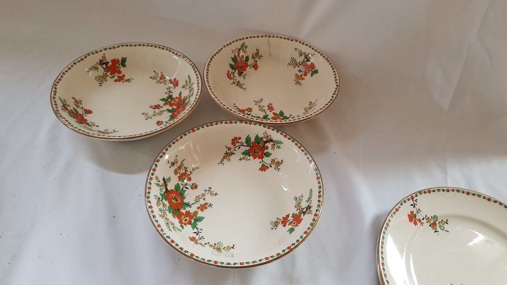 Vintage Sampson Bridgwood and Sons Part Dinner Service Red Green White