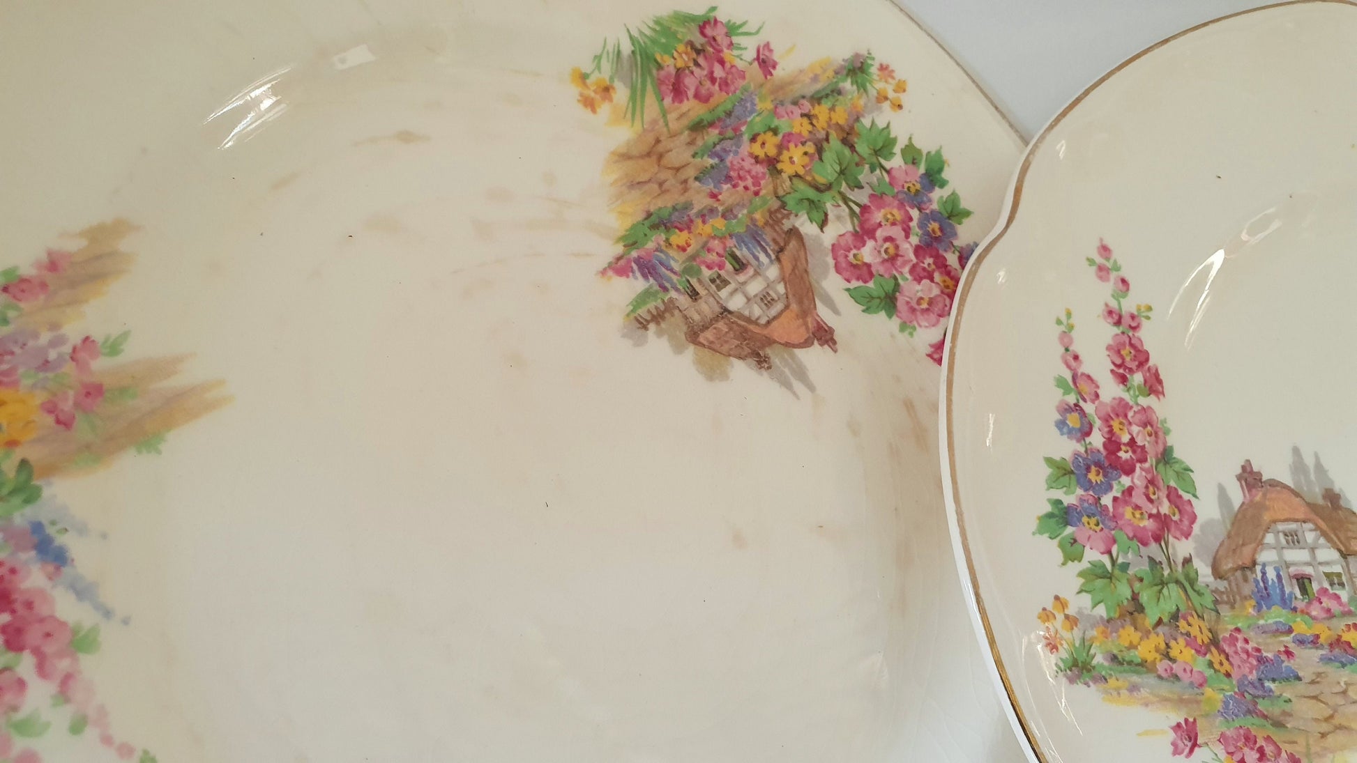 Charming ‘Pareek’ Vintage Retro Cottage Flowers Floral Dinner Service Johnson Brothers Hand Painted