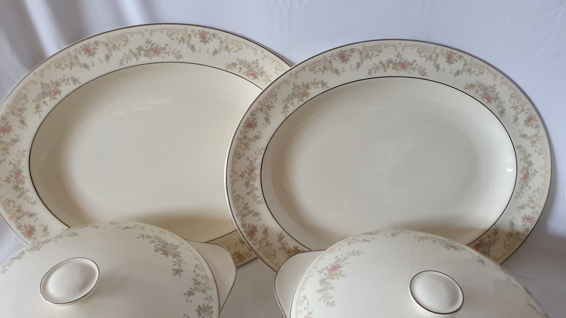 Top Quality Royal Doulton Diana Part Dinner Service. C1981 Retro