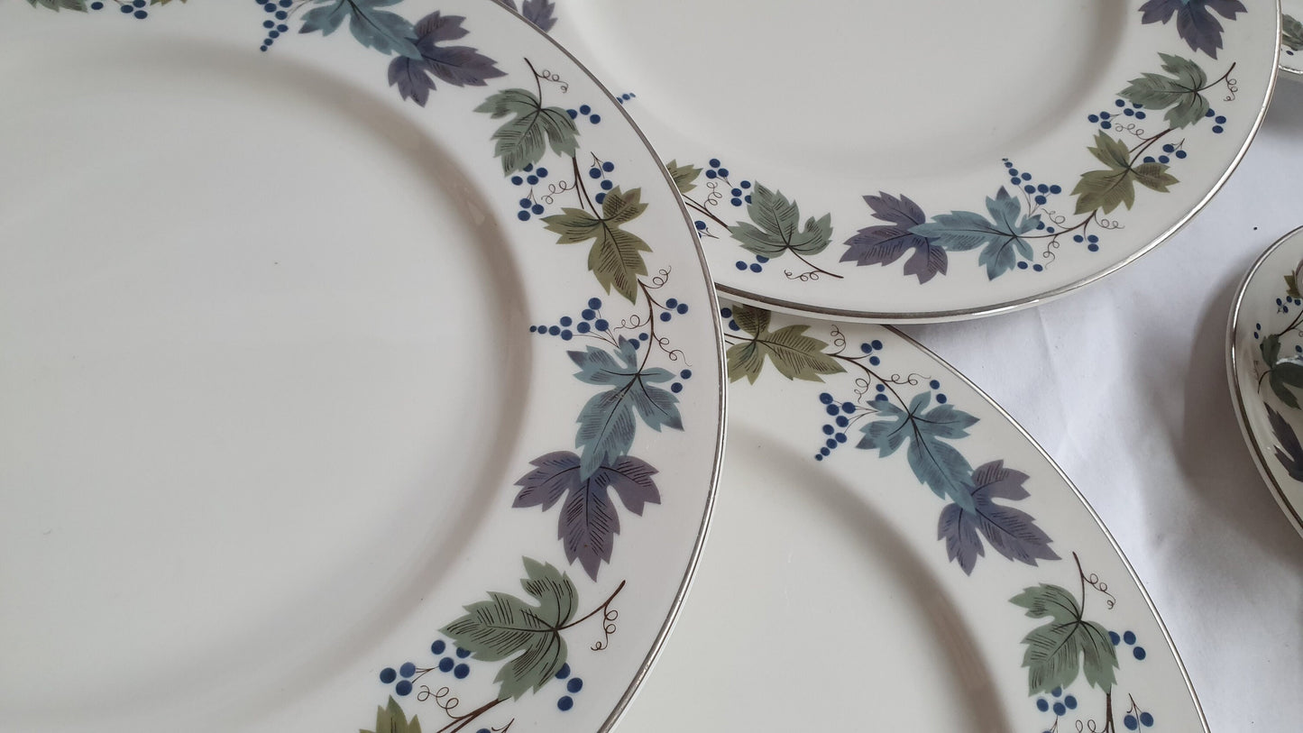 Part Dinner Service Royal Doulton Burgundy Bone China