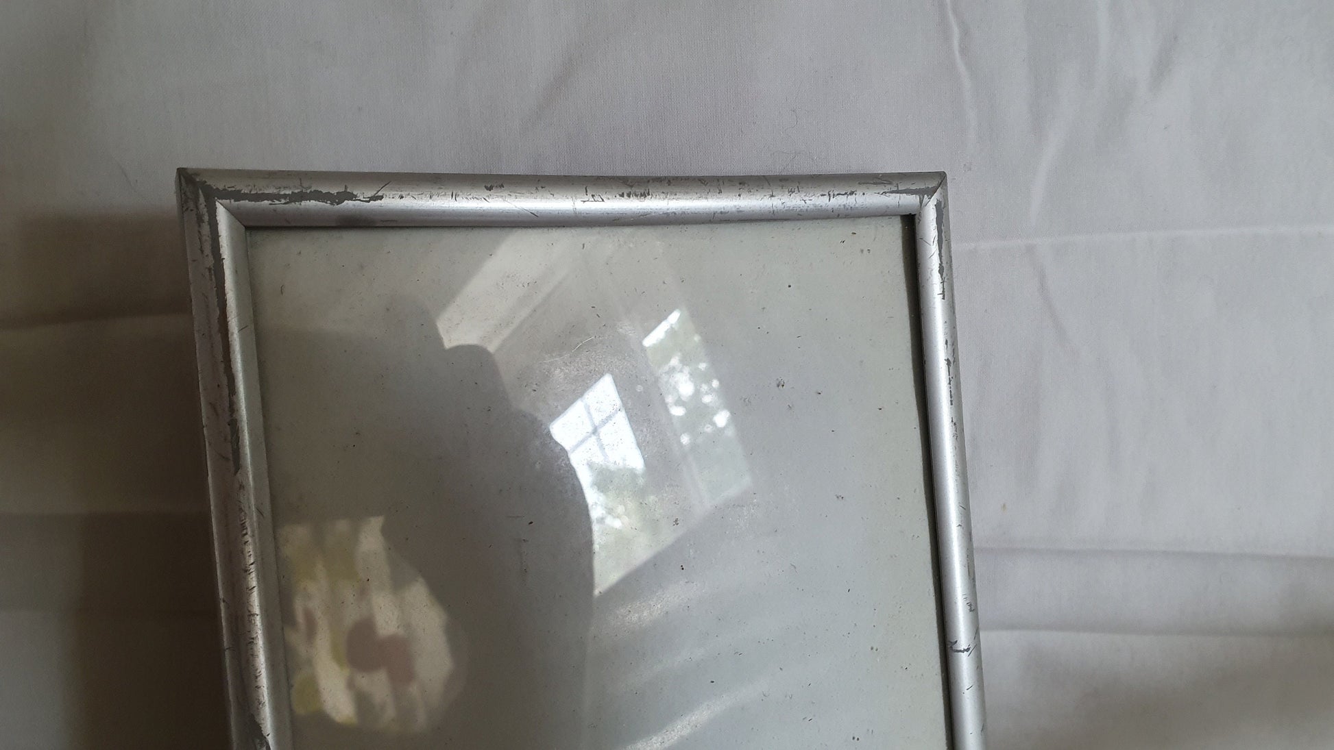 4 Vintage Freestanding or Wall Hanging Photo Picture Frames Gilt Gold