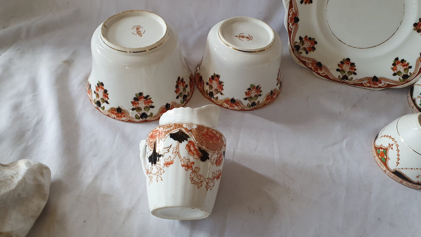 Large Vintage Ceramic Tea Service Diadem and Osborne. Tea Party! 24 Pieces. Early 20th Century. Tea Set