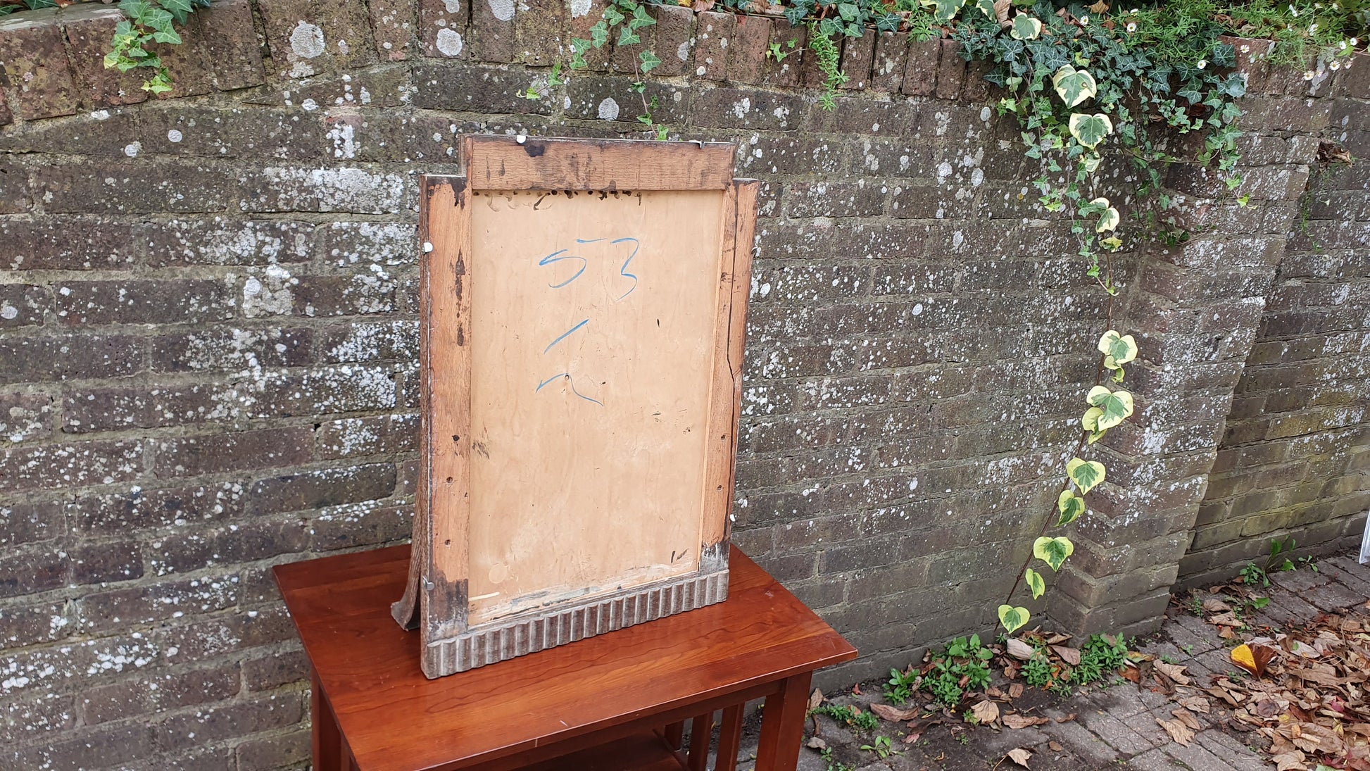 Vintage Retro Art Deco Freestanding Shop Cafe Restaurant Display Stand