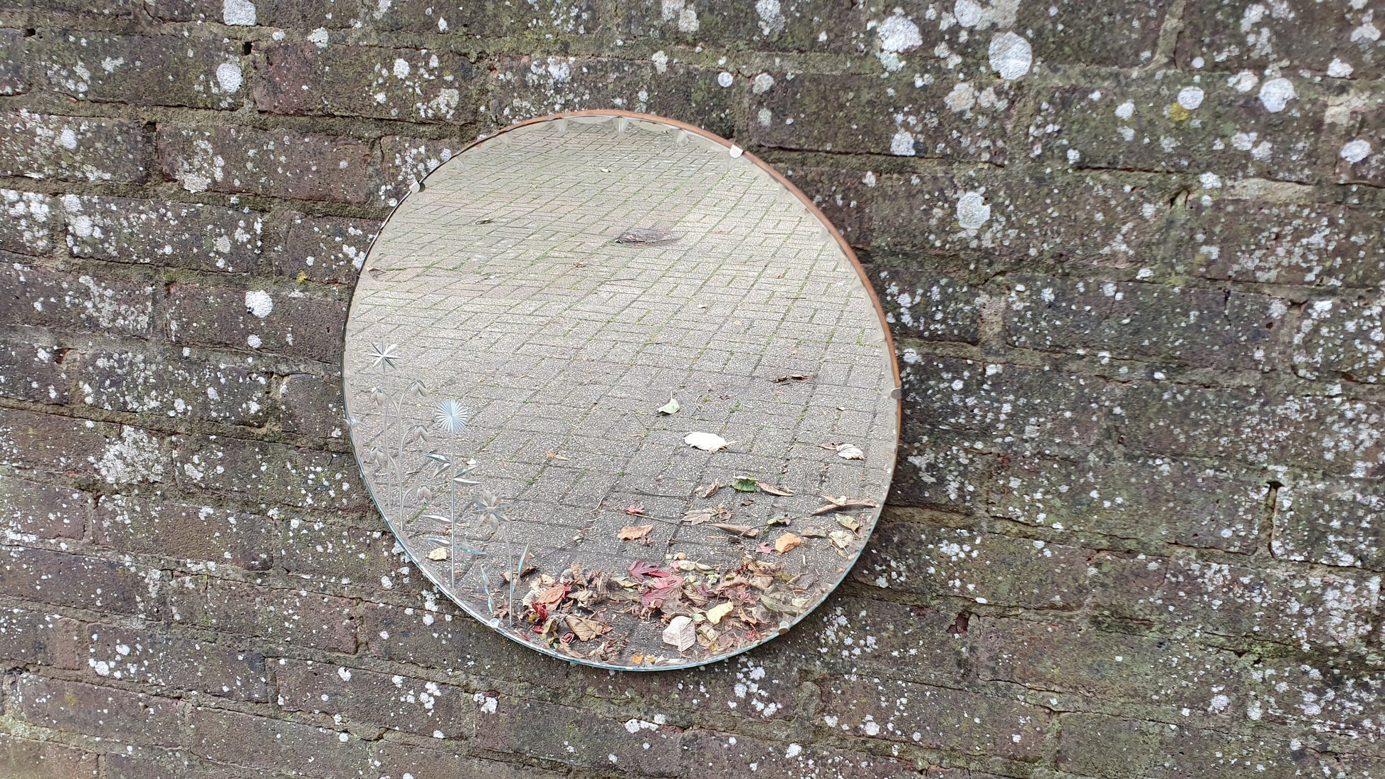 Superb Top Quality Classic Round Retro Mirror Floral Etched Decoration French