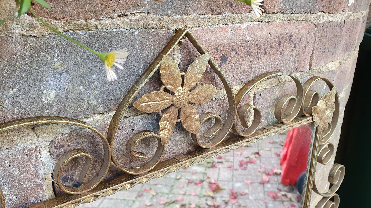 Metal Vintage Retro Classic Metal Wall Mirror Flower Motif