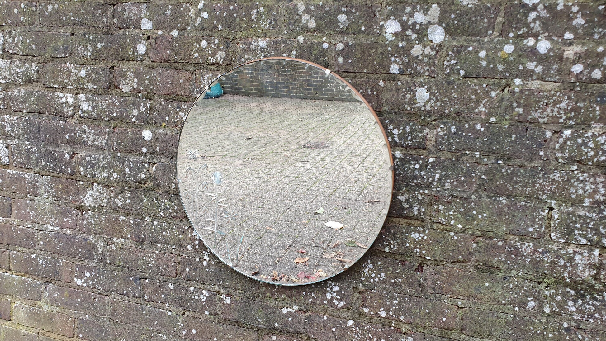 Superb Top Quality Classic Round Retro Mirror Floral Etched Decoration French