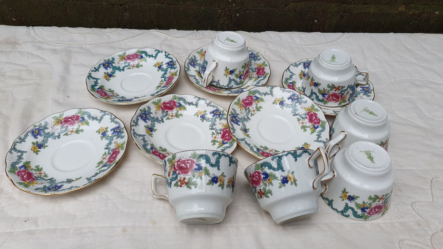 Quality Royal Doulton Floradora Dinner and Tea Service Booths 1981.