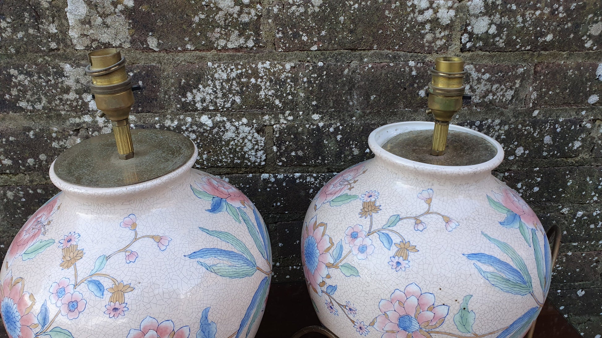 Classic Large Pair of Bedside Table Lamps Ceramic China Pink Crackle Glaze Effect Flowers Working.