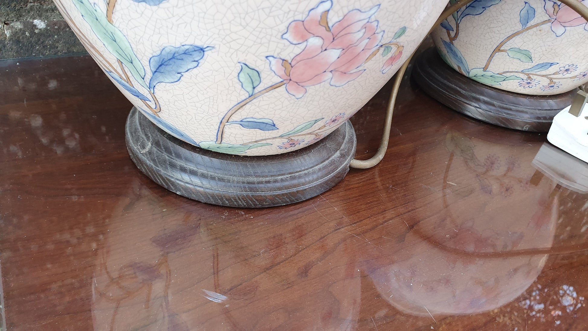 Classic Large Pair of Bedside Table Lamps Ceramic China Pink Crackle Glaze Effect Flowers Working.