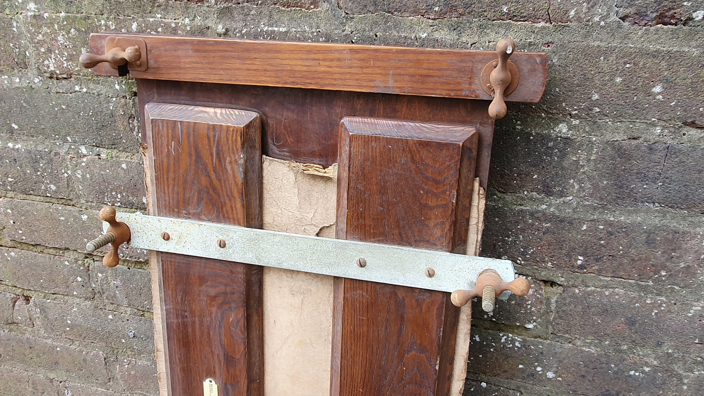 Solid Oak ‘Universe’ Vintage Retro Trouser Clothes Press