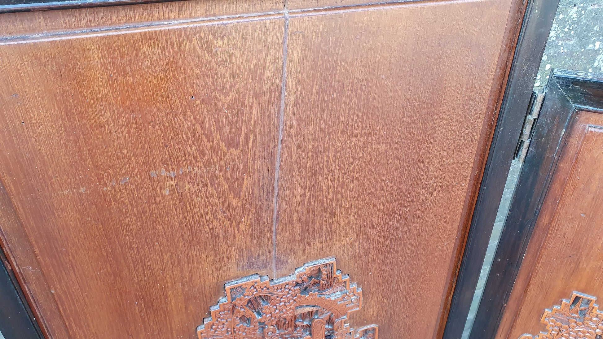 Large Vintage Victorian Hardwood Oriental Carved Fire Screen Fireplace Decorative 107 x 104 cm