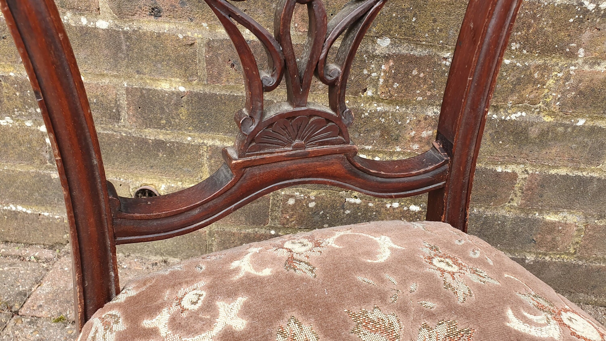 Top Quality Elegant Vintage Upholstered Chair Low Nursing Deep Sprung Bedroom Cabriole Legs