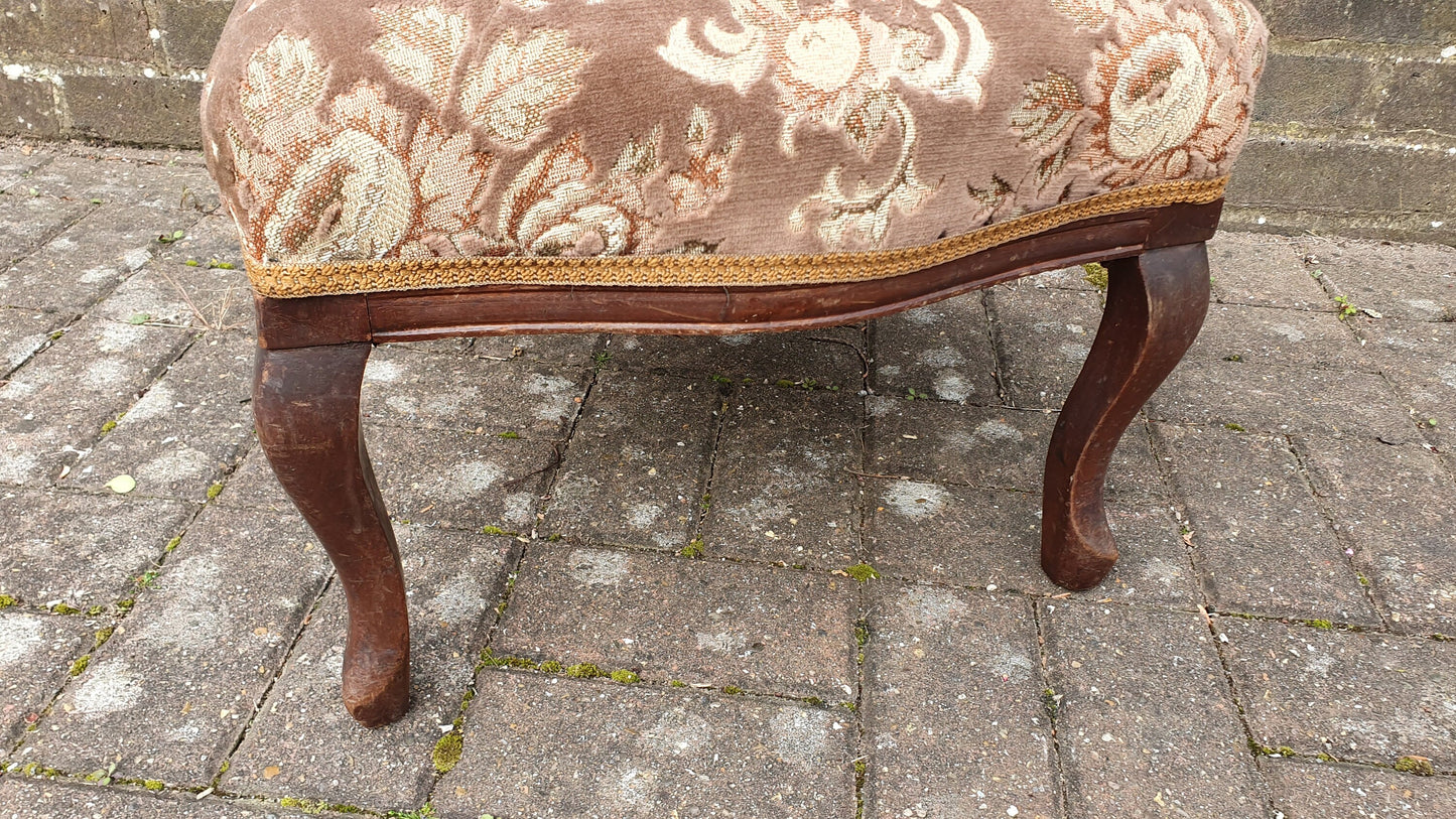Top Quality Elegant Vintage Upholstered Chair Low Nursing Deep Sprung Bedroom Cabriole Legs