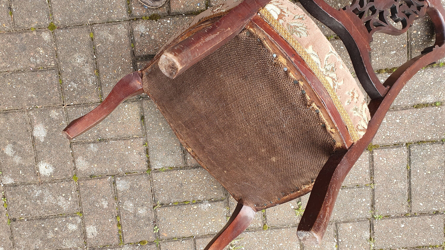 Top Quality Elegant Vintage Upholstered Chair Low Nursing Deep Sprung Bedroom Cabriole Legs