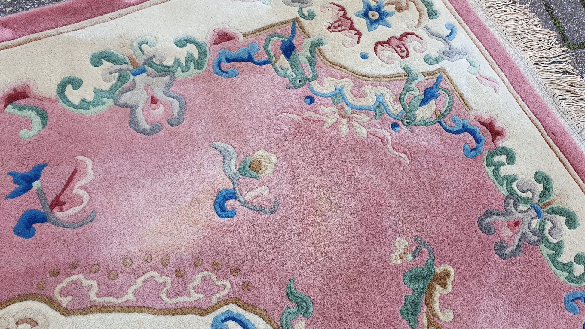 Superb top quality Vintage 70’s or 80’s Pink Decorative Rug Bird Decoration. Abadjian 90 x 52 in Weighs 14kg