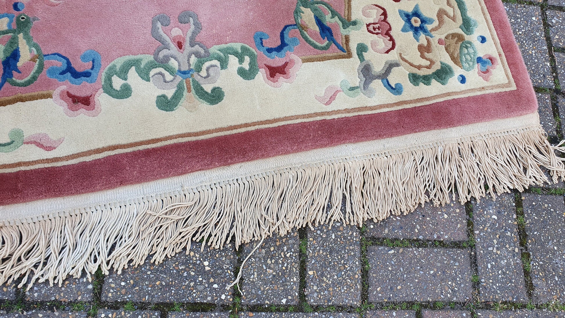 Superb top quality Vintage 70’s or 80’s Pink Decorative Rug Bird Decoration. Abadjian 90 x 52 in Weighs 14kg