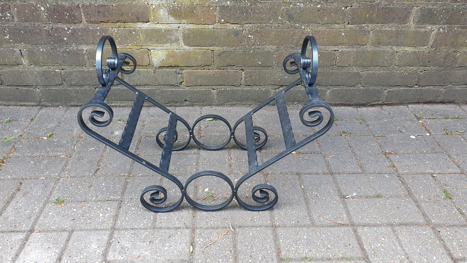 Vintage Welded Metal Heavy Iron Fish Motif Magazine Rack Weinberg Style Black
