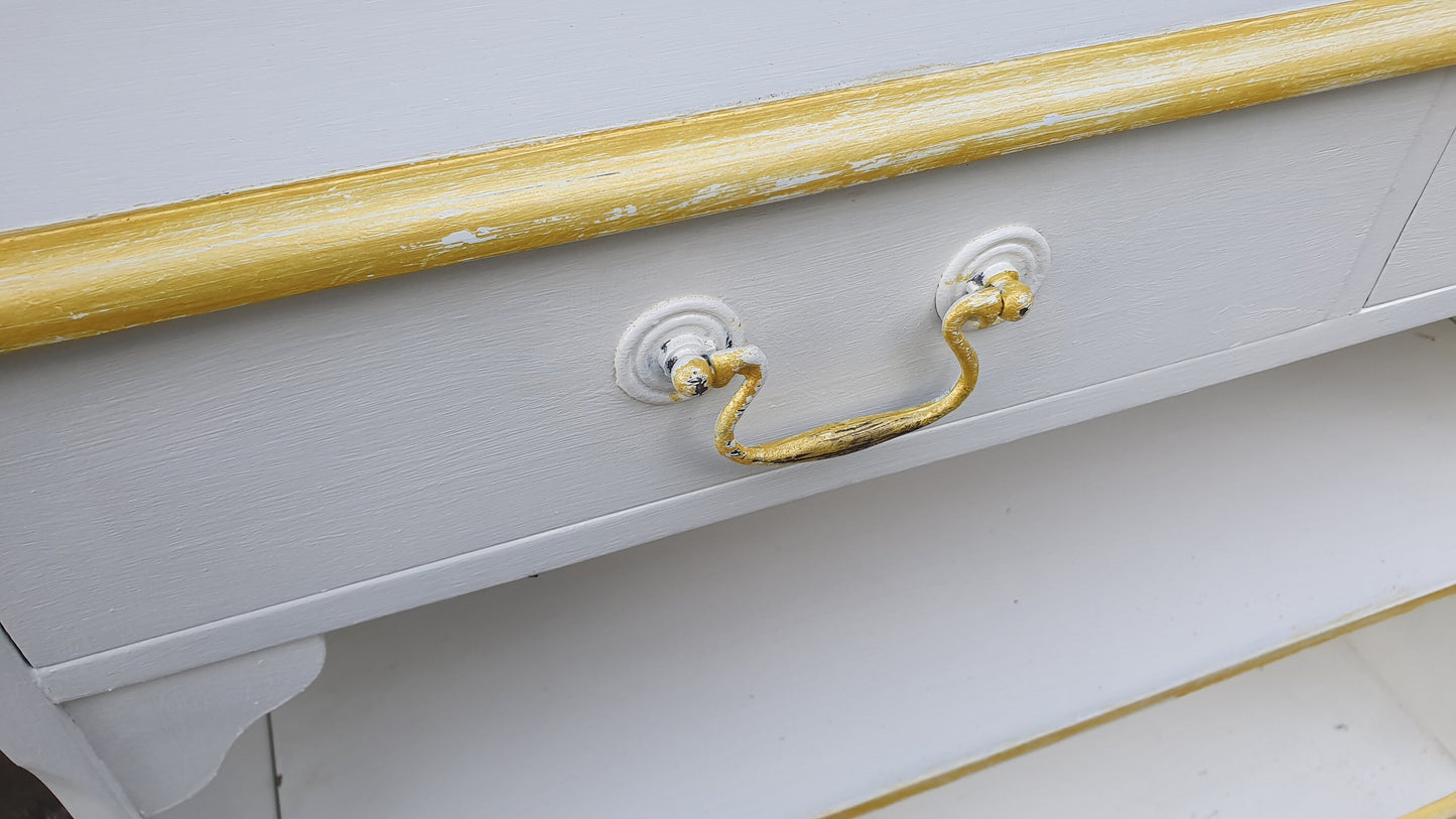 Wonderful 1970’s Shelves Bookcase Hallway Living Room Unit in Farrow and Ball Cream with Gold Highlights