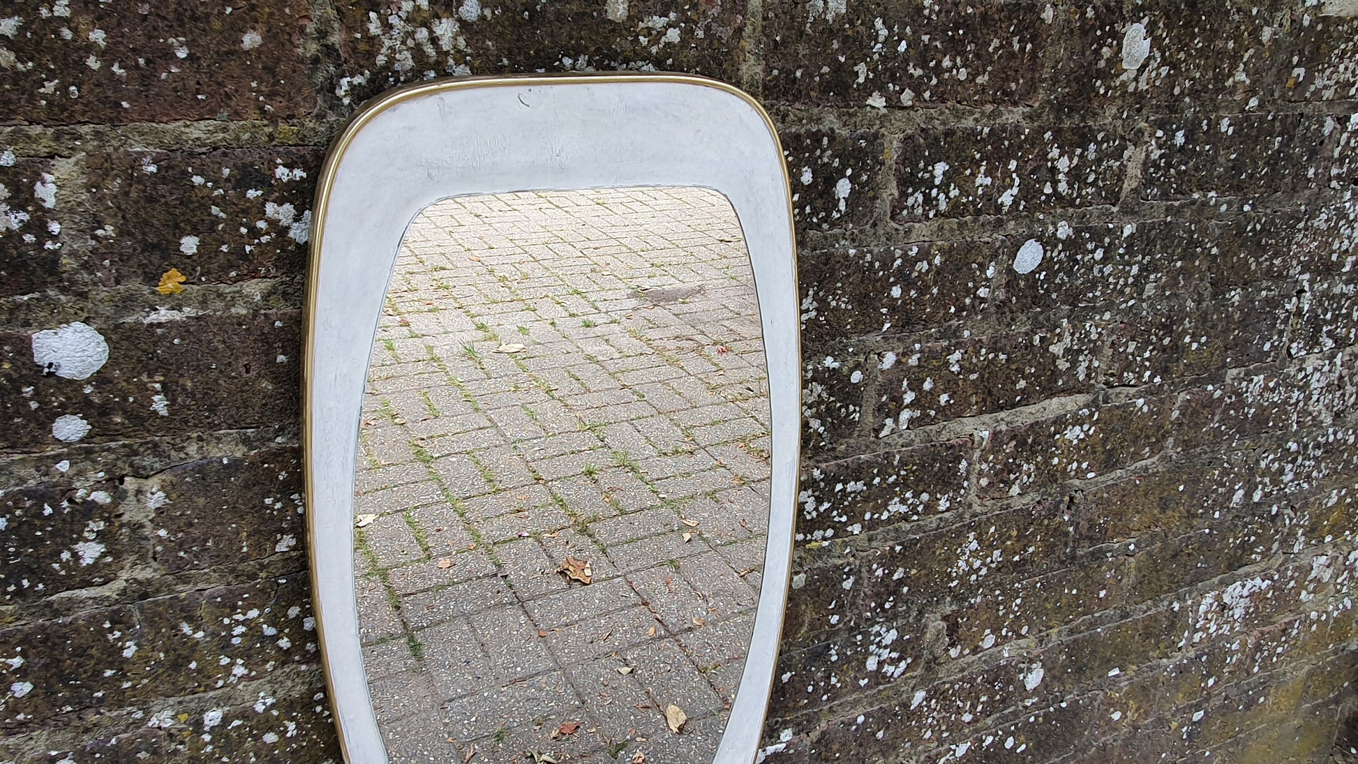 Vintage Retro Shaped Painted White and Gold Side Wall Mirror