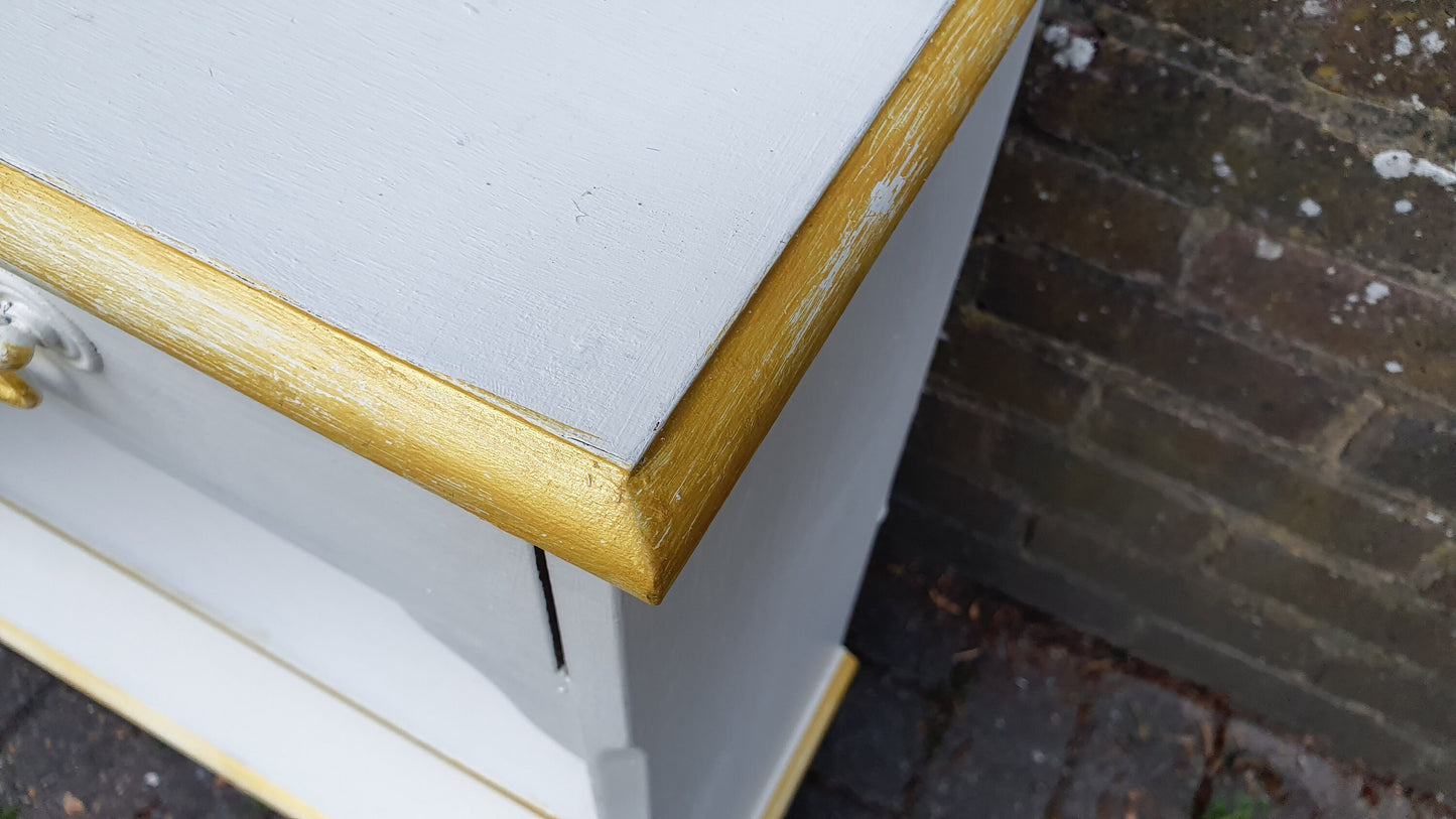 Wonderful 1970’s Shelves Bookcase Hallway Living Room Unit in Farrow and Ball Cream with Gold Highlights
