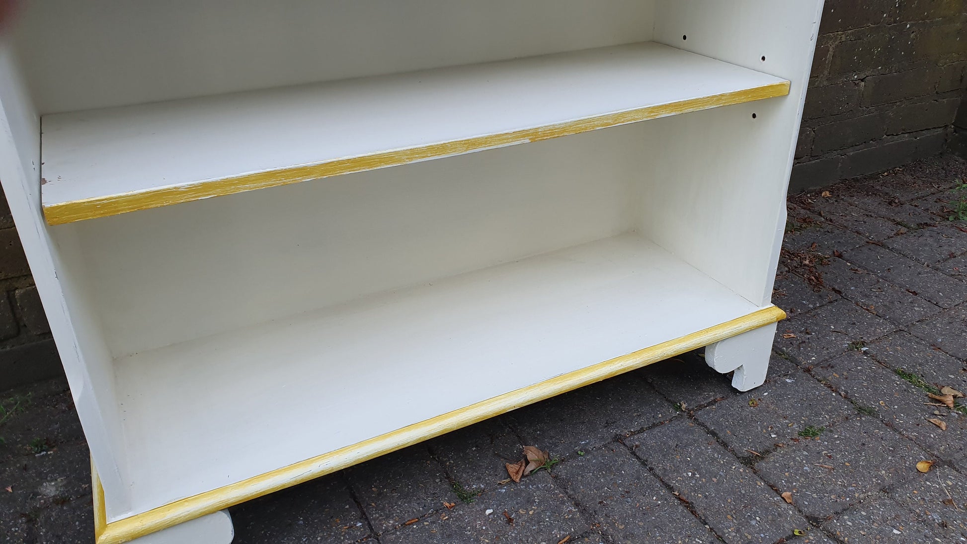 Wonderful 1970’s Shelves Bookcase Hallway Living Room Unit in Farrow and Ball Cream with Gold Highlights
