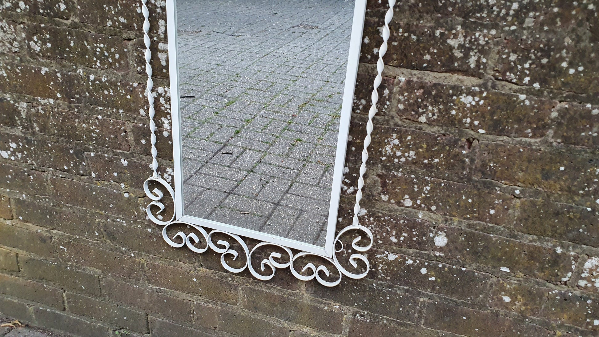 White Painted Swirly 70’s Metal Vintage Retro Metal Wall Mirror