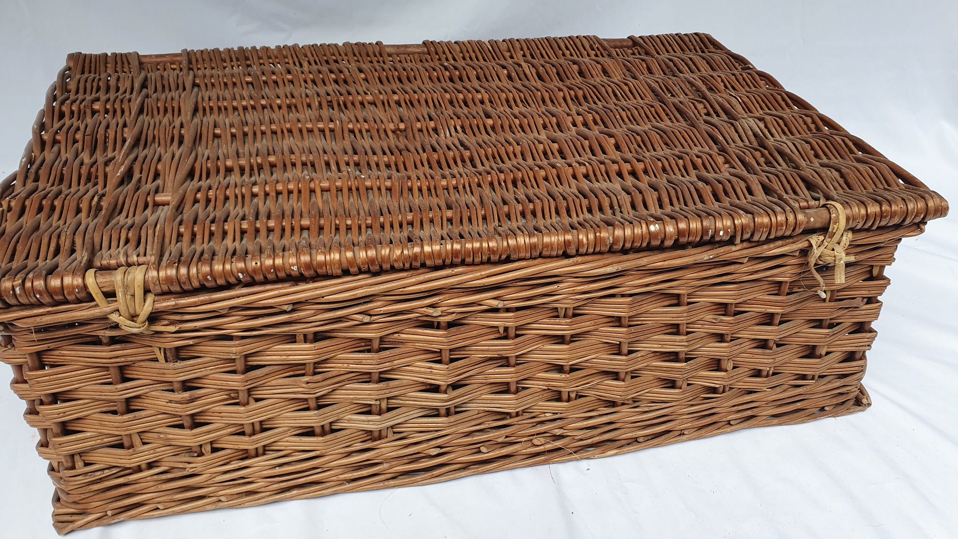 Vintage Large Picnic Basket and Contents Tupperware Mid 20th Century TV Theatre Display Prop
