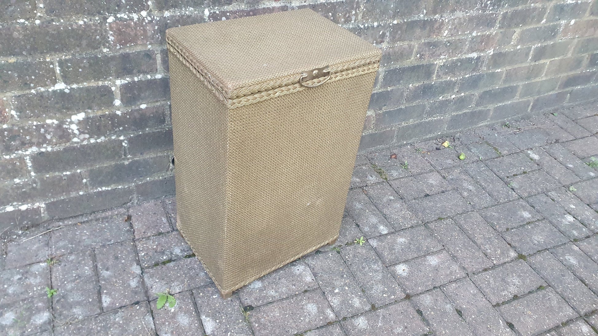Vintage Retro Lloyd Loom Linen Basket Brass Handle Well Preserved