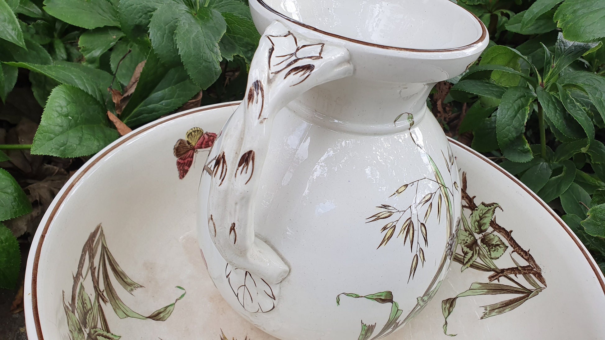 Vintage ‘Blackberry’ Victorian Washbowl and Ewer Jug and Bowl Bathroom Décor Wash Set Victorian Home Décor Vase