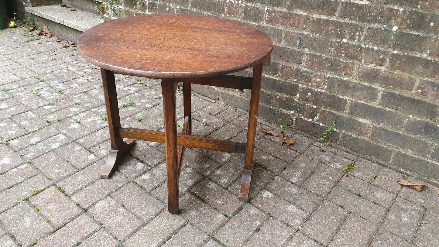 Vintage Fold up Folding Oak Coffee Table Fire Screen