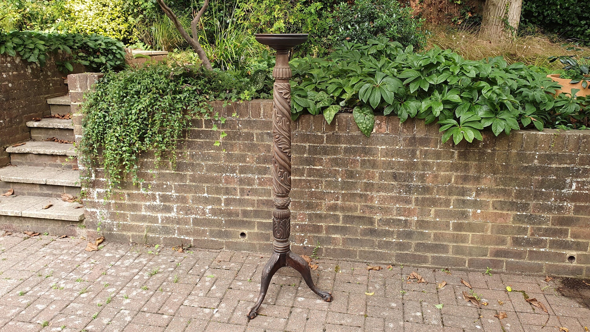 Beautiful Vintage Tall Carved Mahogany Torchere / Plant Stand On Tripod Legs Acorn Decoration